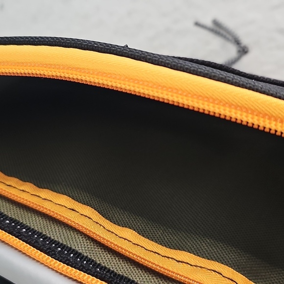 NWT Outdoors By Design 24 Can Cooler Bag Adjustable Strap 9 Inch Green & Orange - Picture 7 of 12